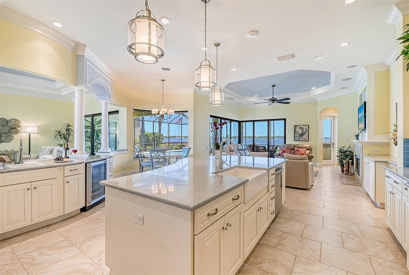 RIVERDALE - Residential