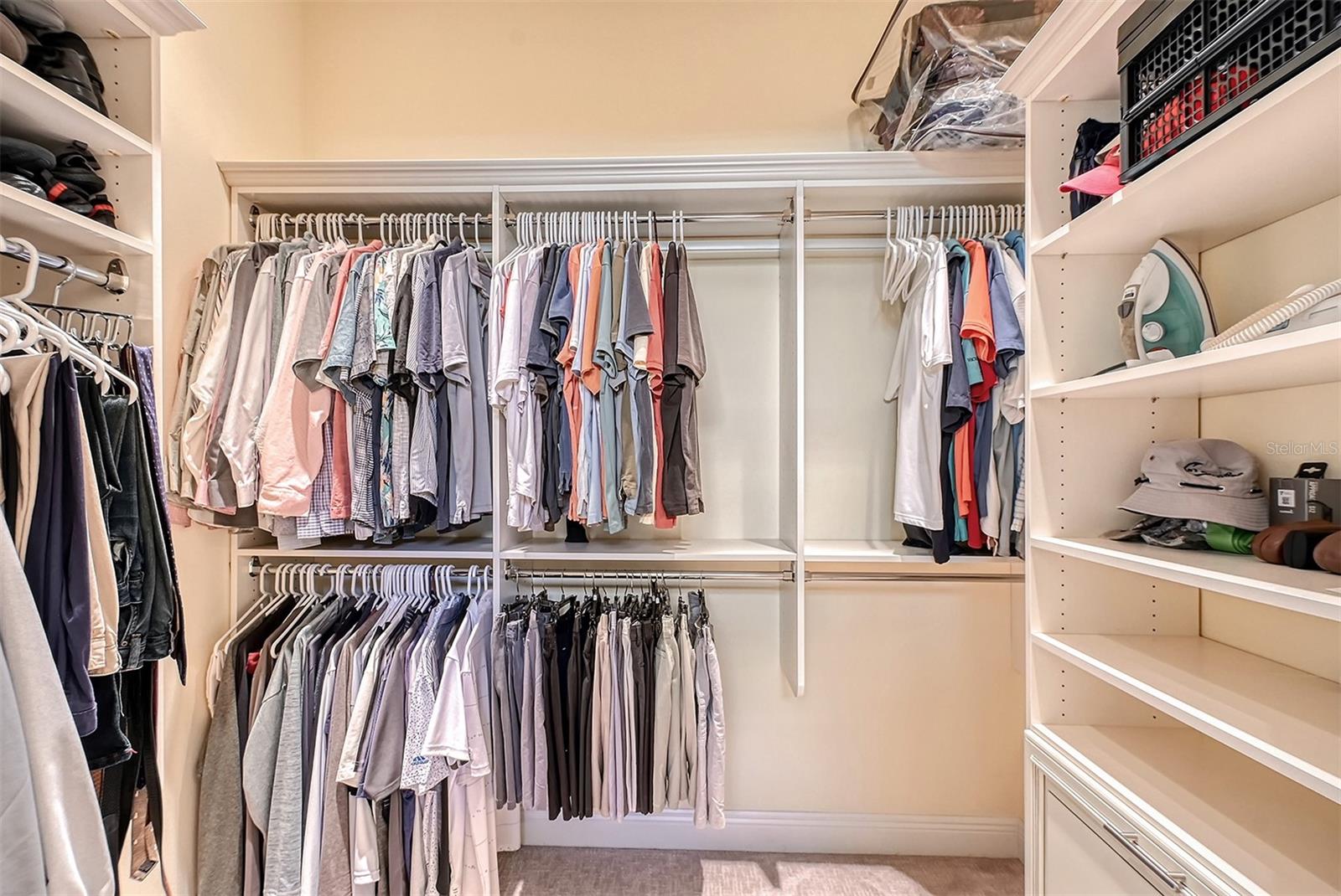 RIVERDALE - Residential