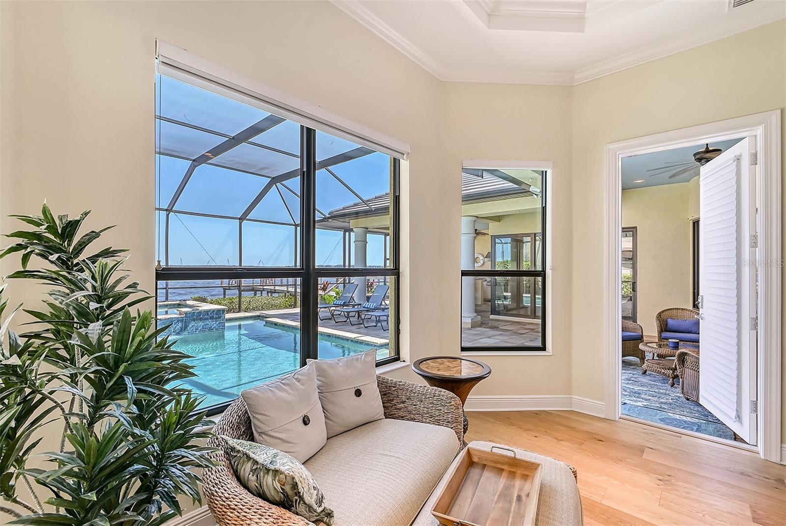 RIVERDALE - Residential