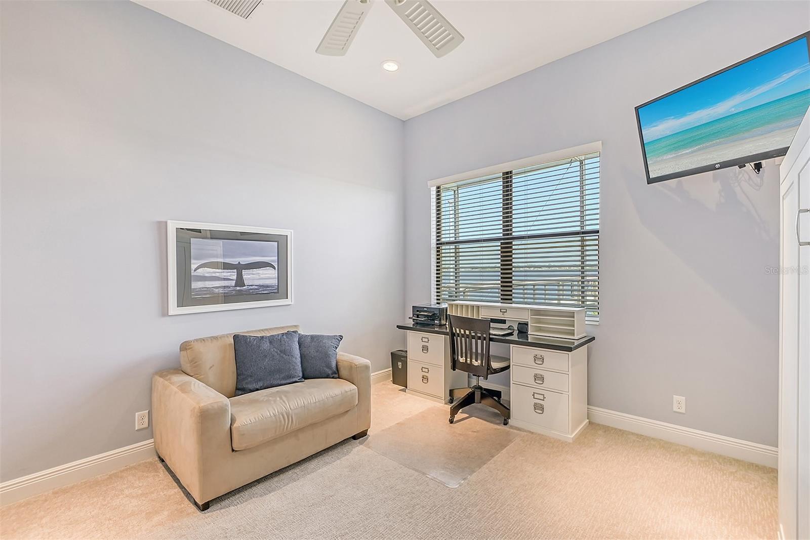 RIVERDALE - Residential