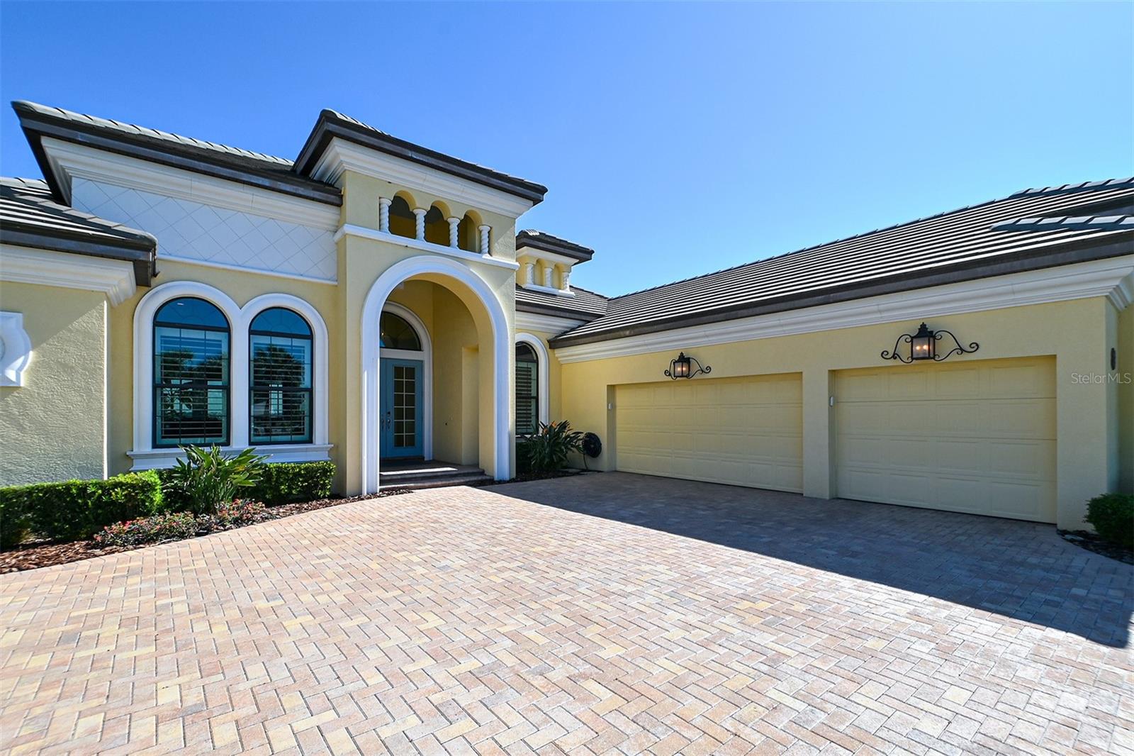 RIVERDALE - Residential