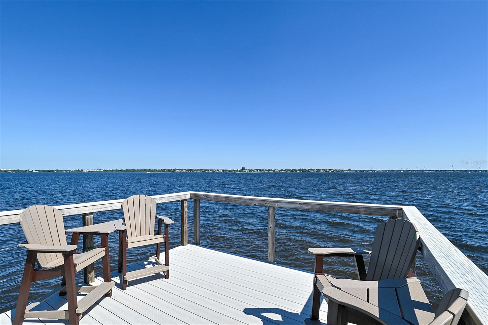 RIVERDALE - Residential