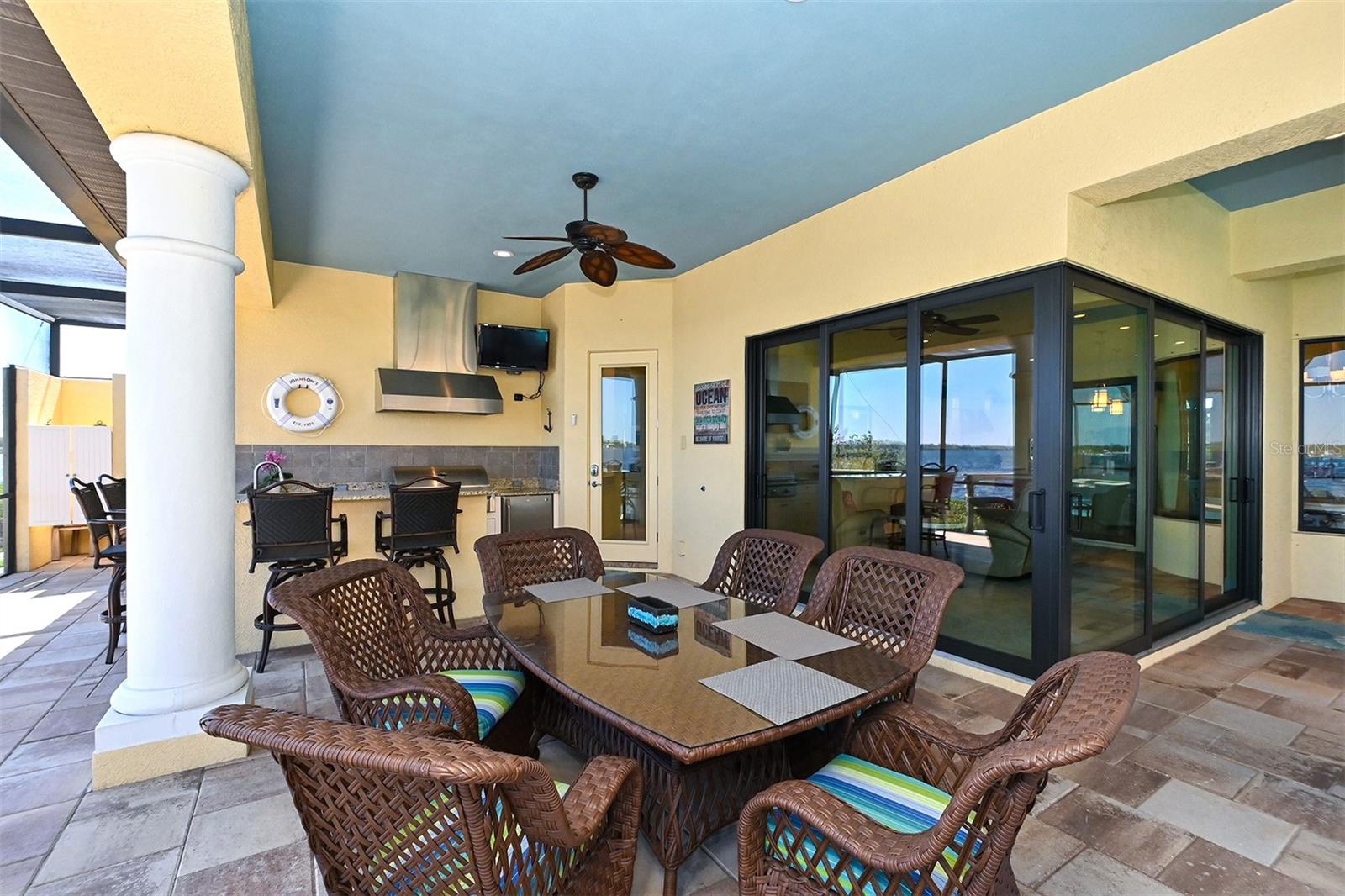 RIVERDALE - Residential