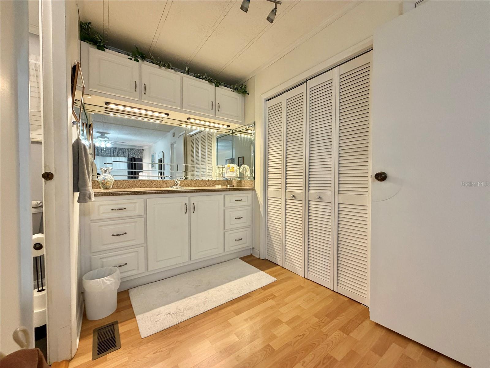 HAWTHORNE AT LEESBURG A COOP - Residential