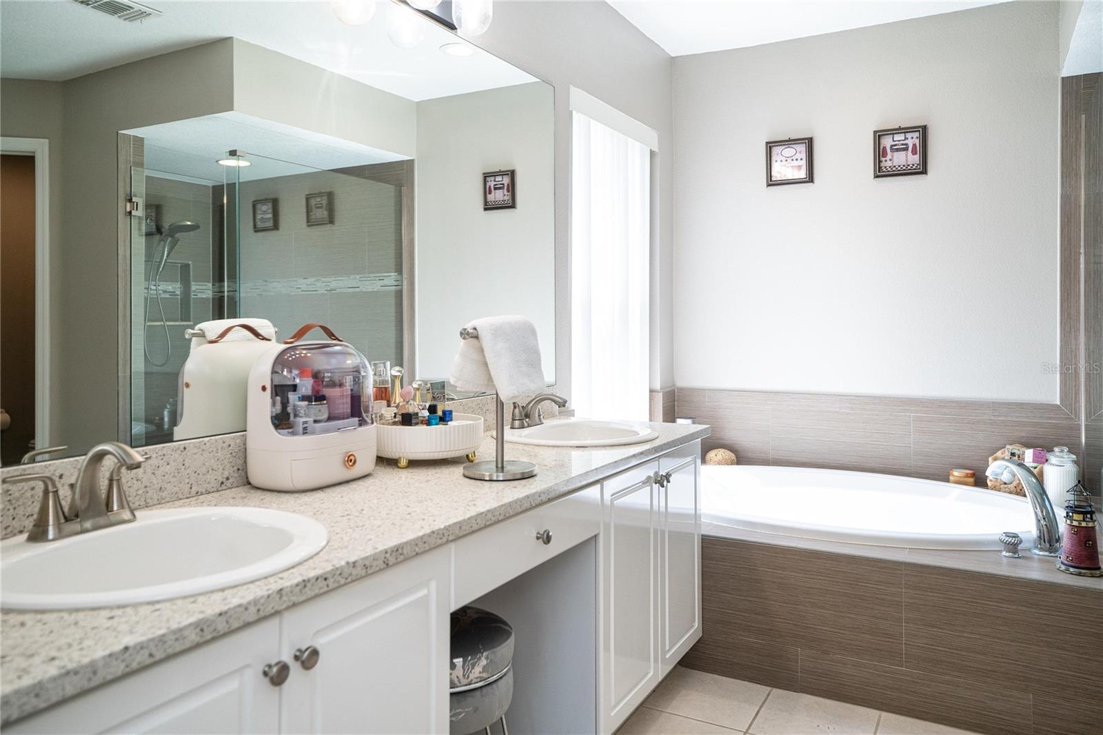 THOUSAND OAKS PH 01 - Residential