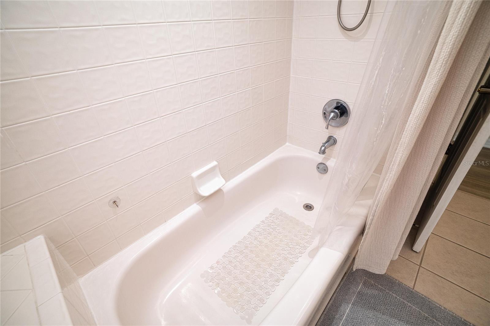 THOUSAND OAKS PH 01 - Residential