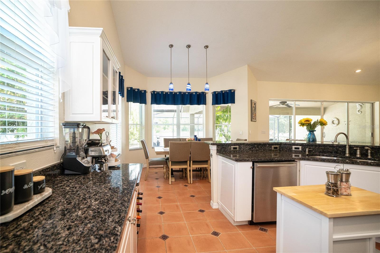 THOUSAND OAKS PH 01 - Residential