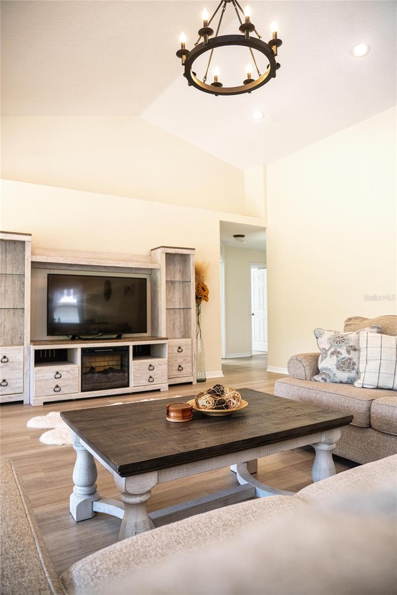 THOUSAND OAKS PH 01 - Residential