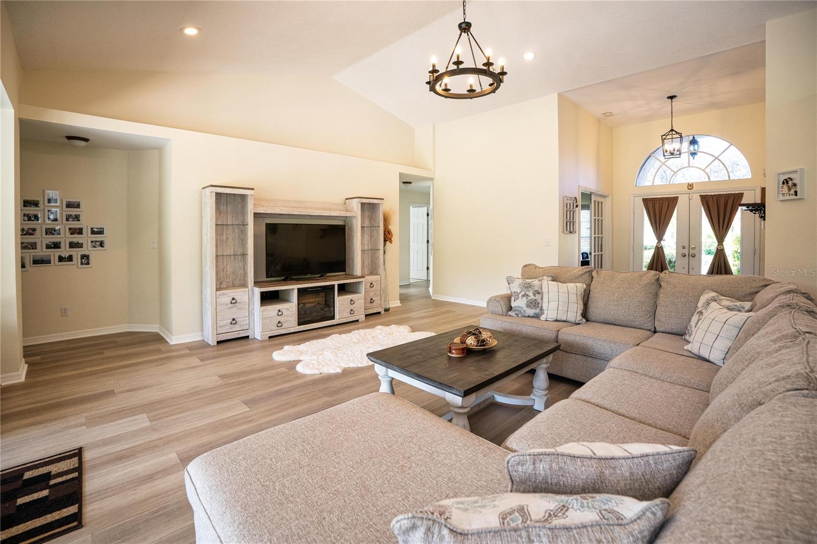 THOUSAND OAKS PH 01 - Residential