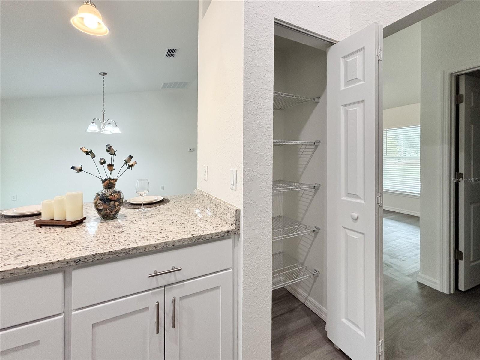 LAKE TROPICANA - Residential