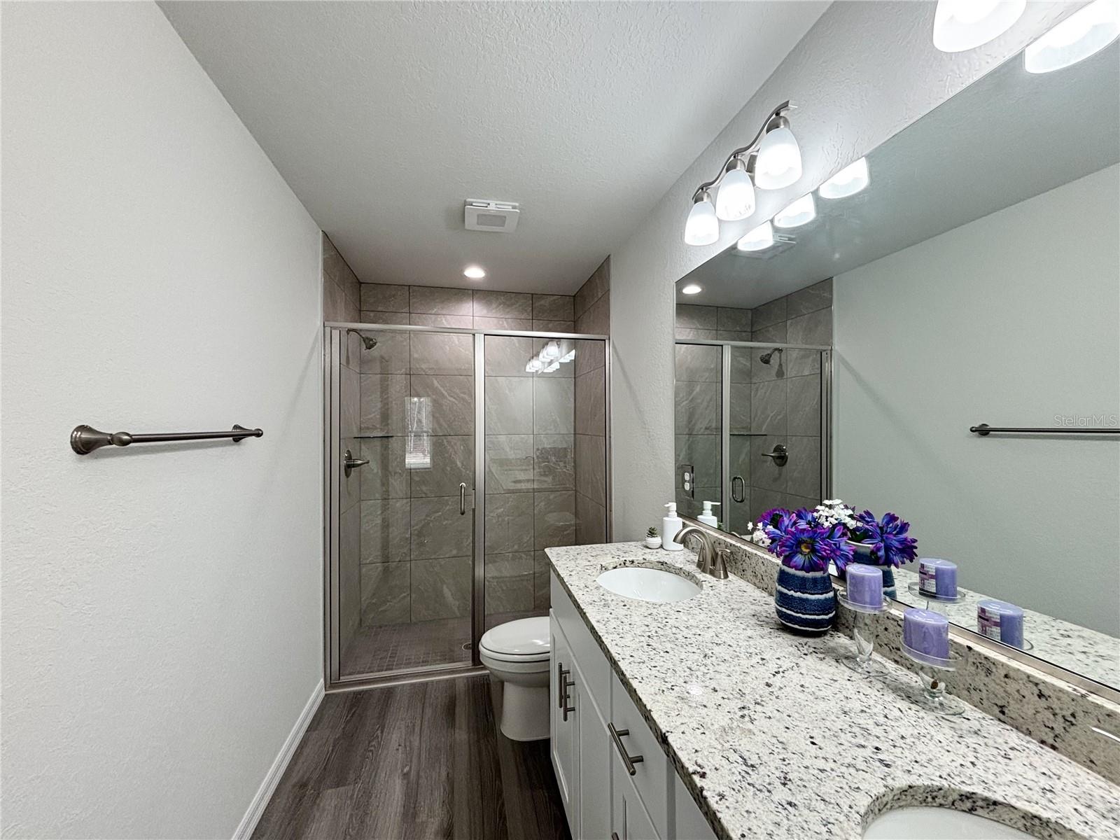 LAKE TROPICANA - Residential