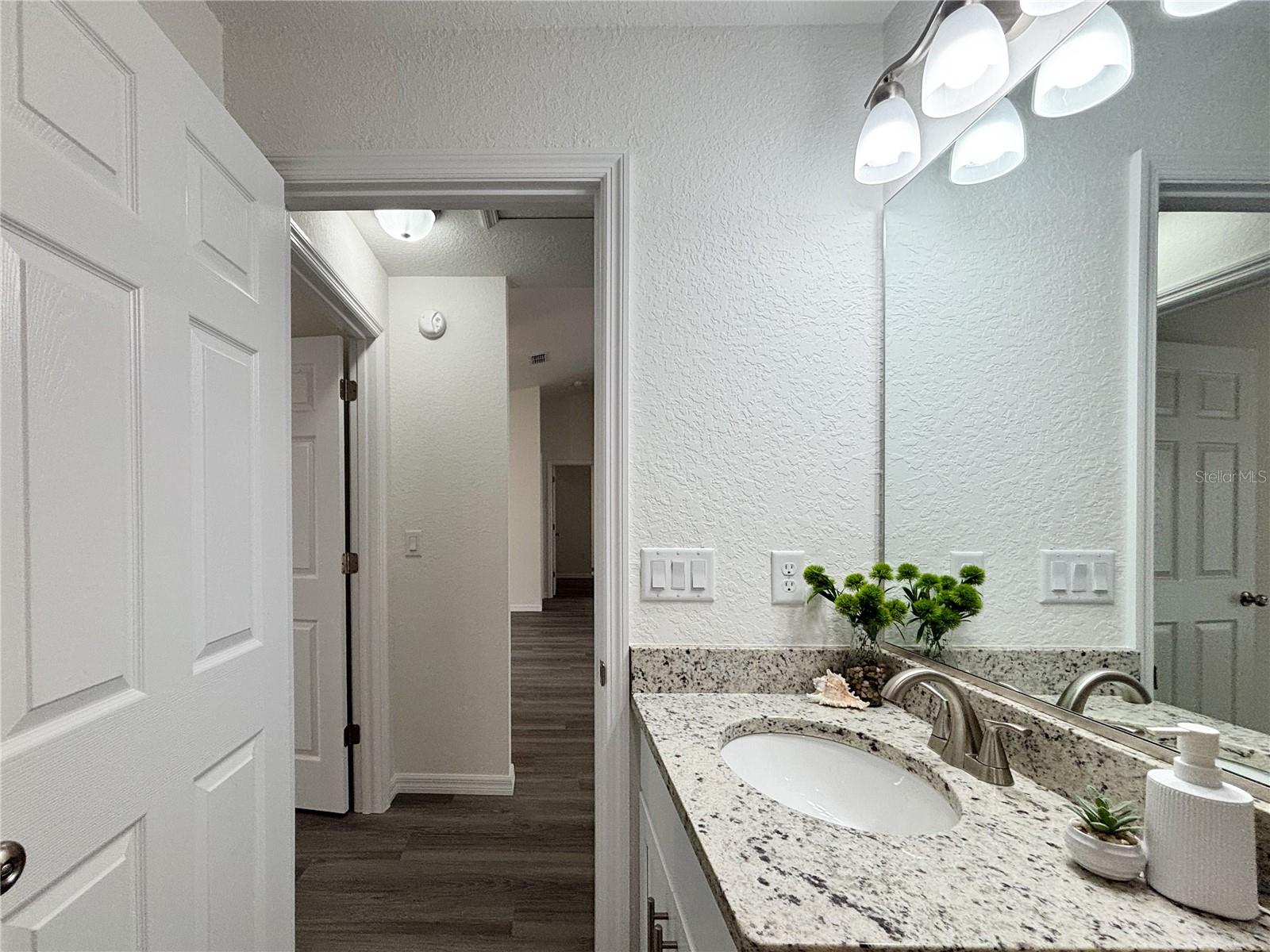 LAKE TROPICANA - Residential