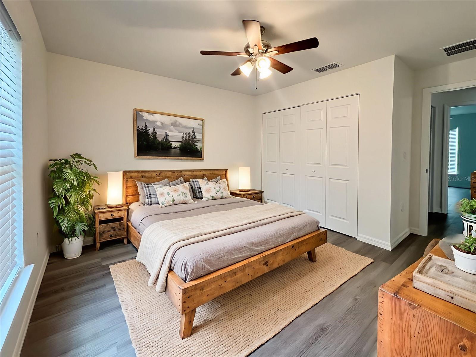 LAKE TROPICANA - Residential