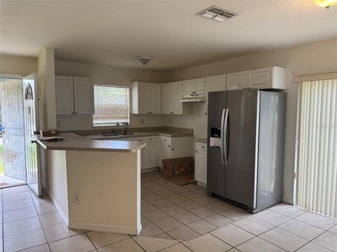 2609 E Emma Street, Tampa, FL 33610