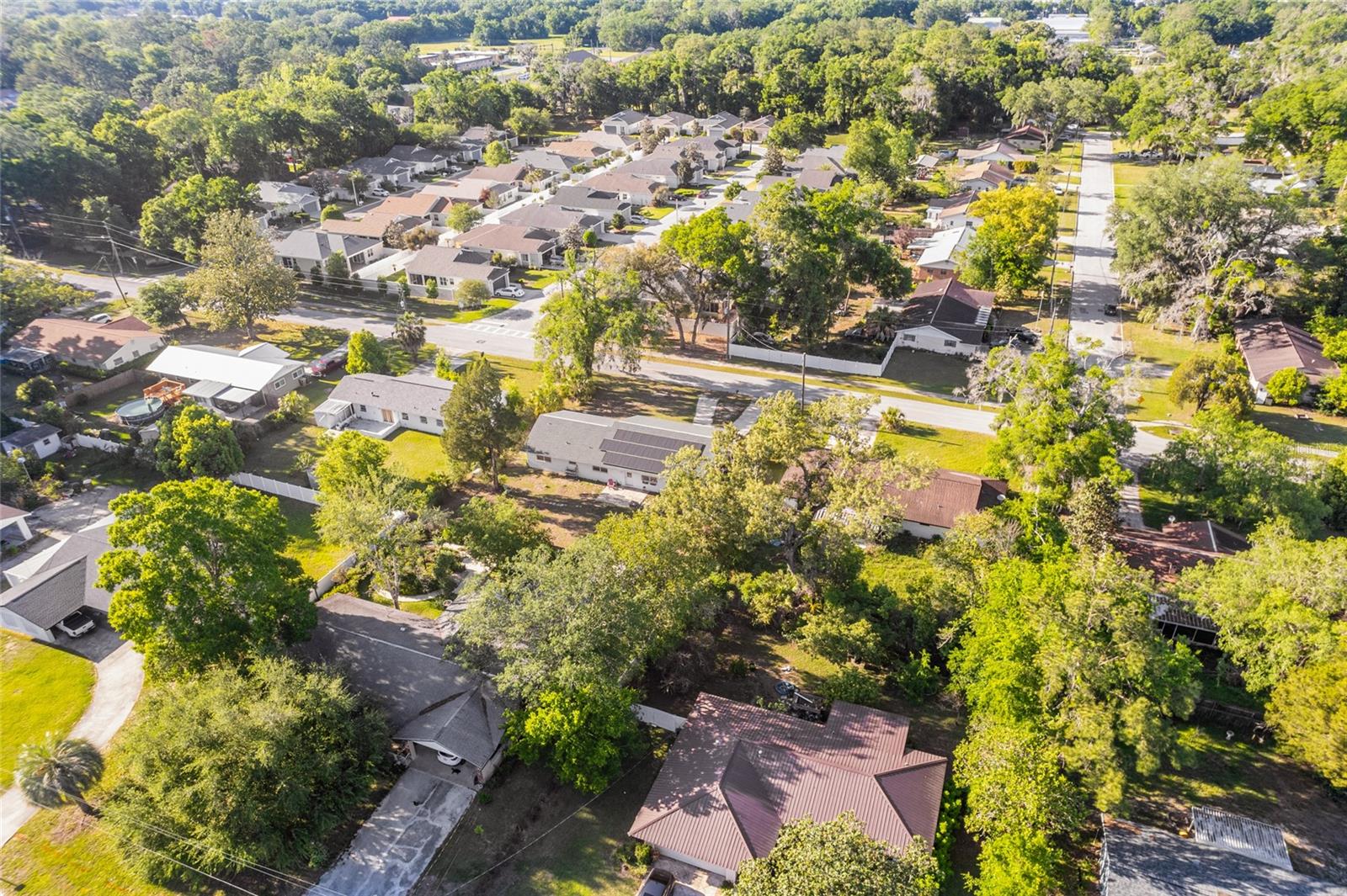 COUNTRY ESTATE - Residential