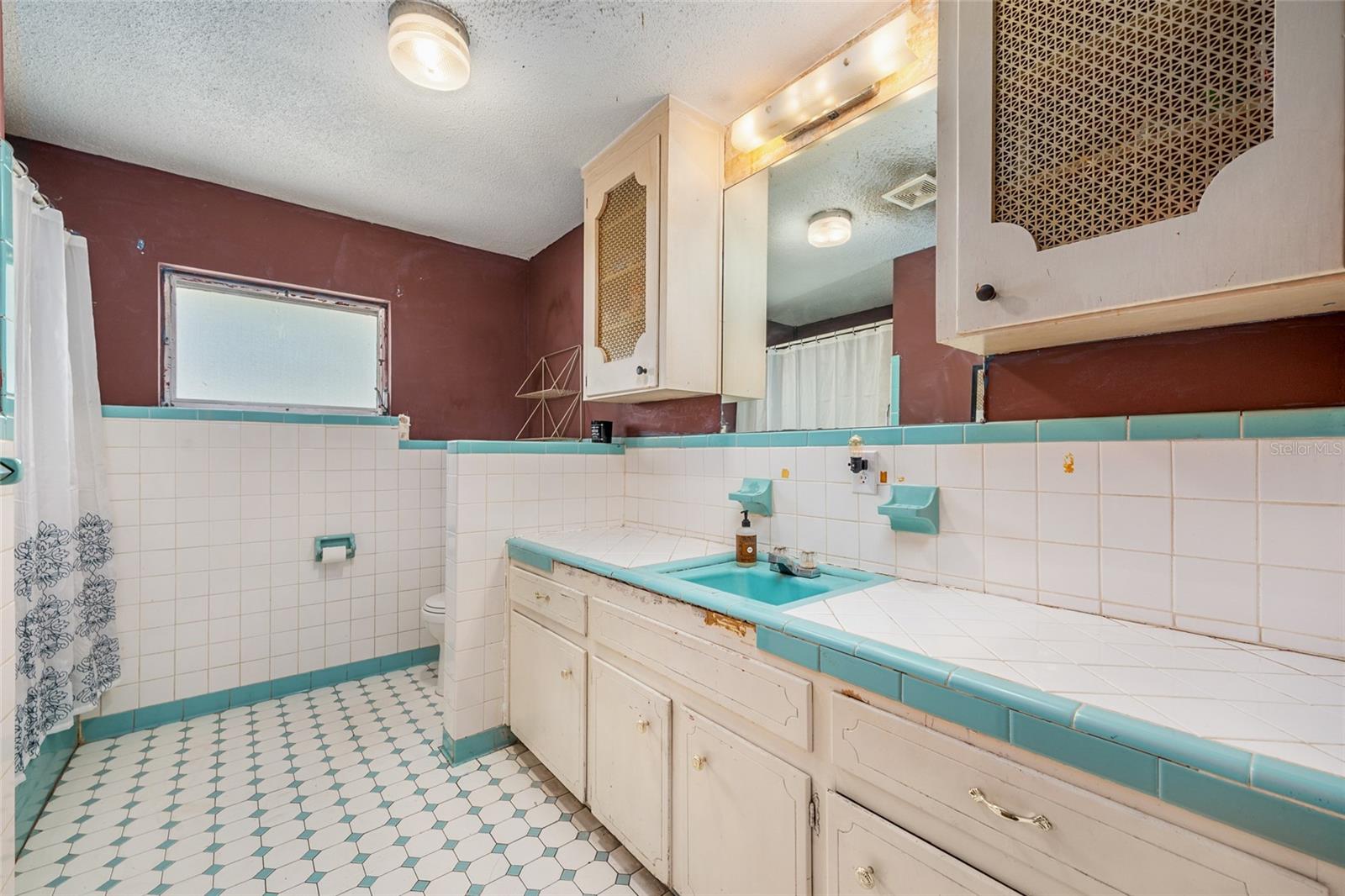 COUNTRY ESTATE - Residential