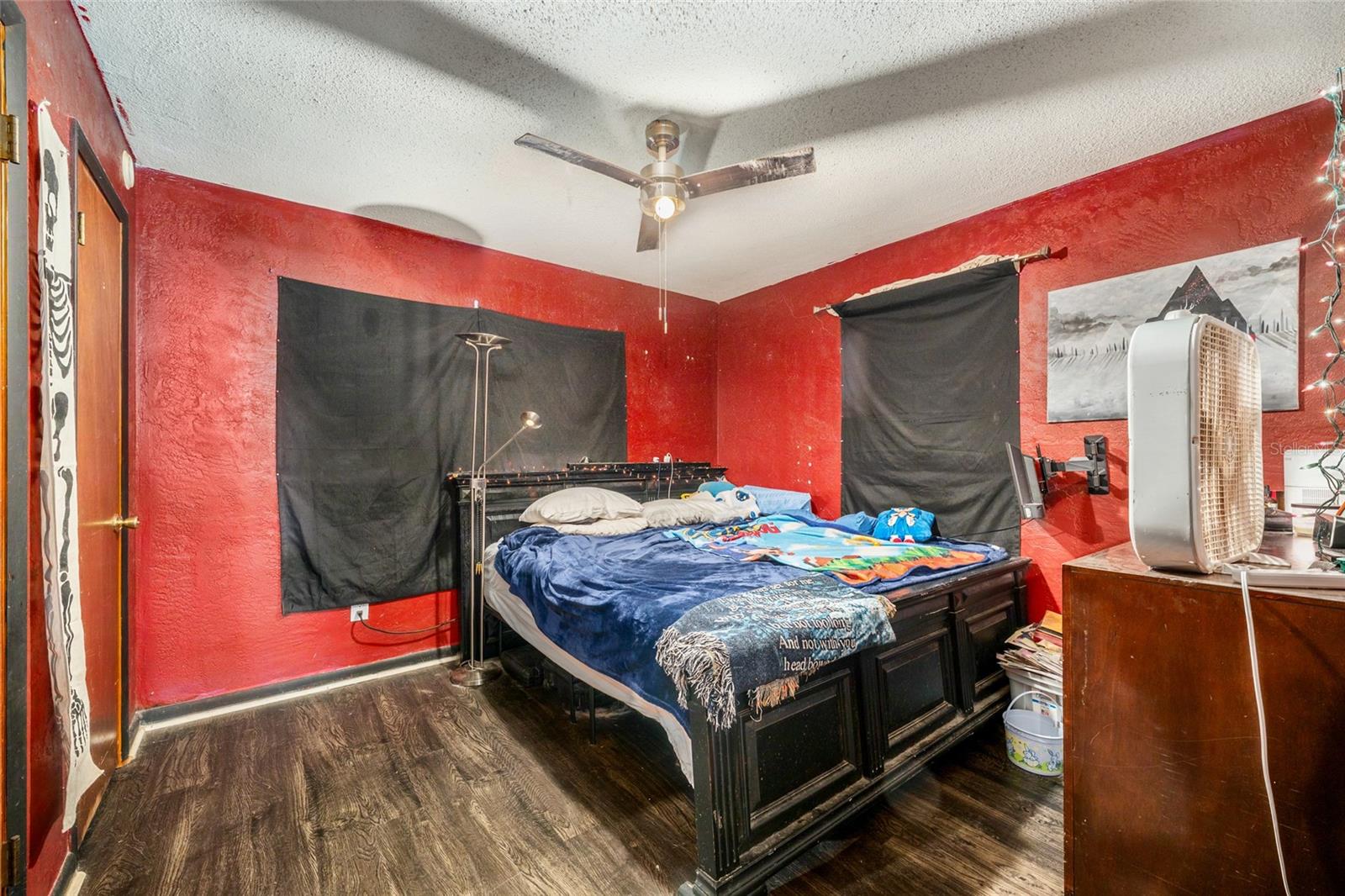 COUNTRY ESTATE - Residential