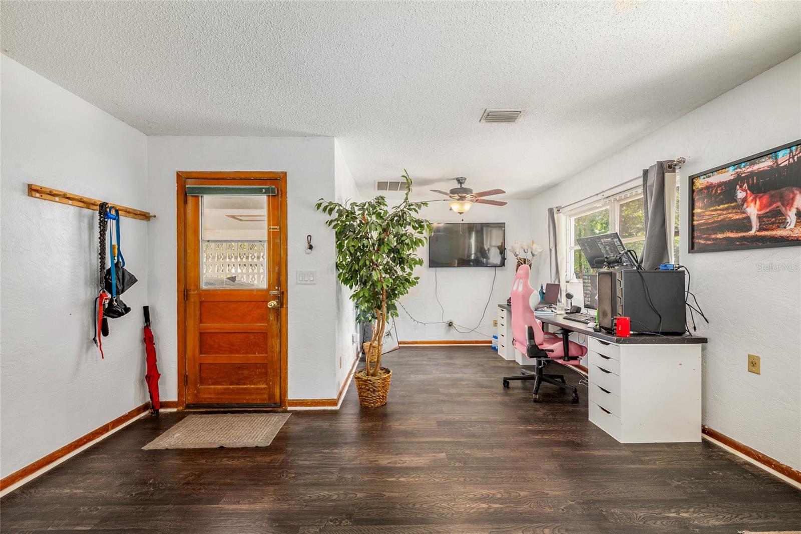 COUNTRY ESTATE - Residential