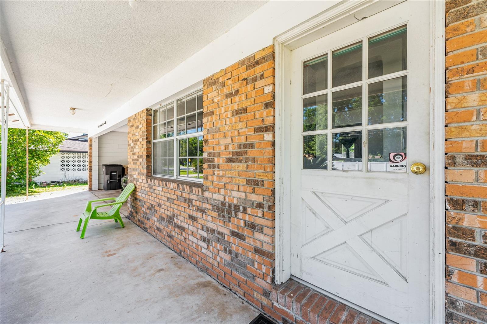 COUNTRY ESTATE - Residential