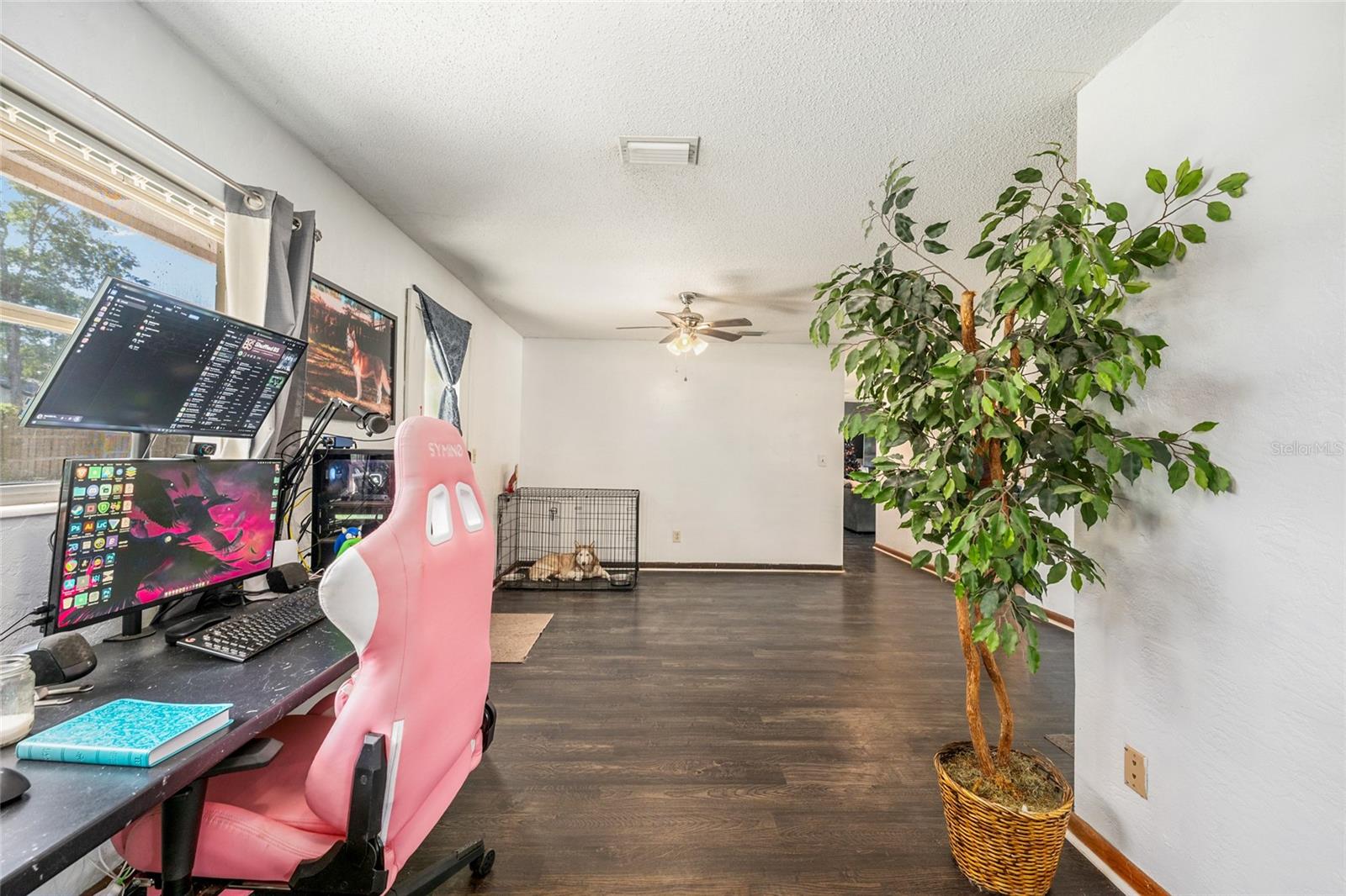 COUNTRY ESTATE - Residential