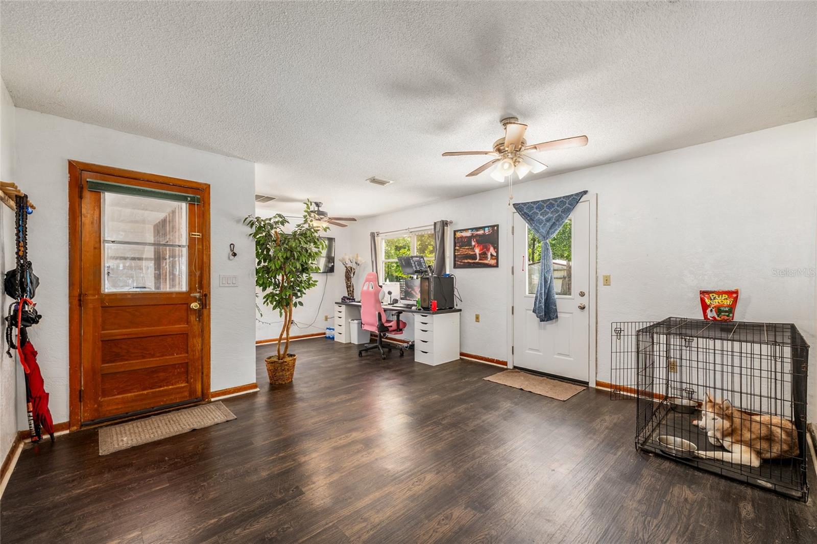 COUNTRY ESTATE - Residential