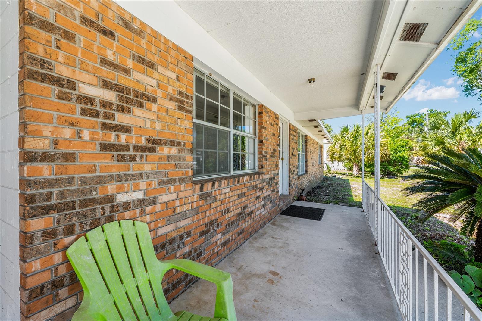 COUNTRY ESTATE - Residential