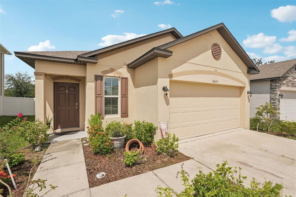 Photo of 4643 Reisswood Loop, Palmetto, FL 34221 (MLS # A4663937)