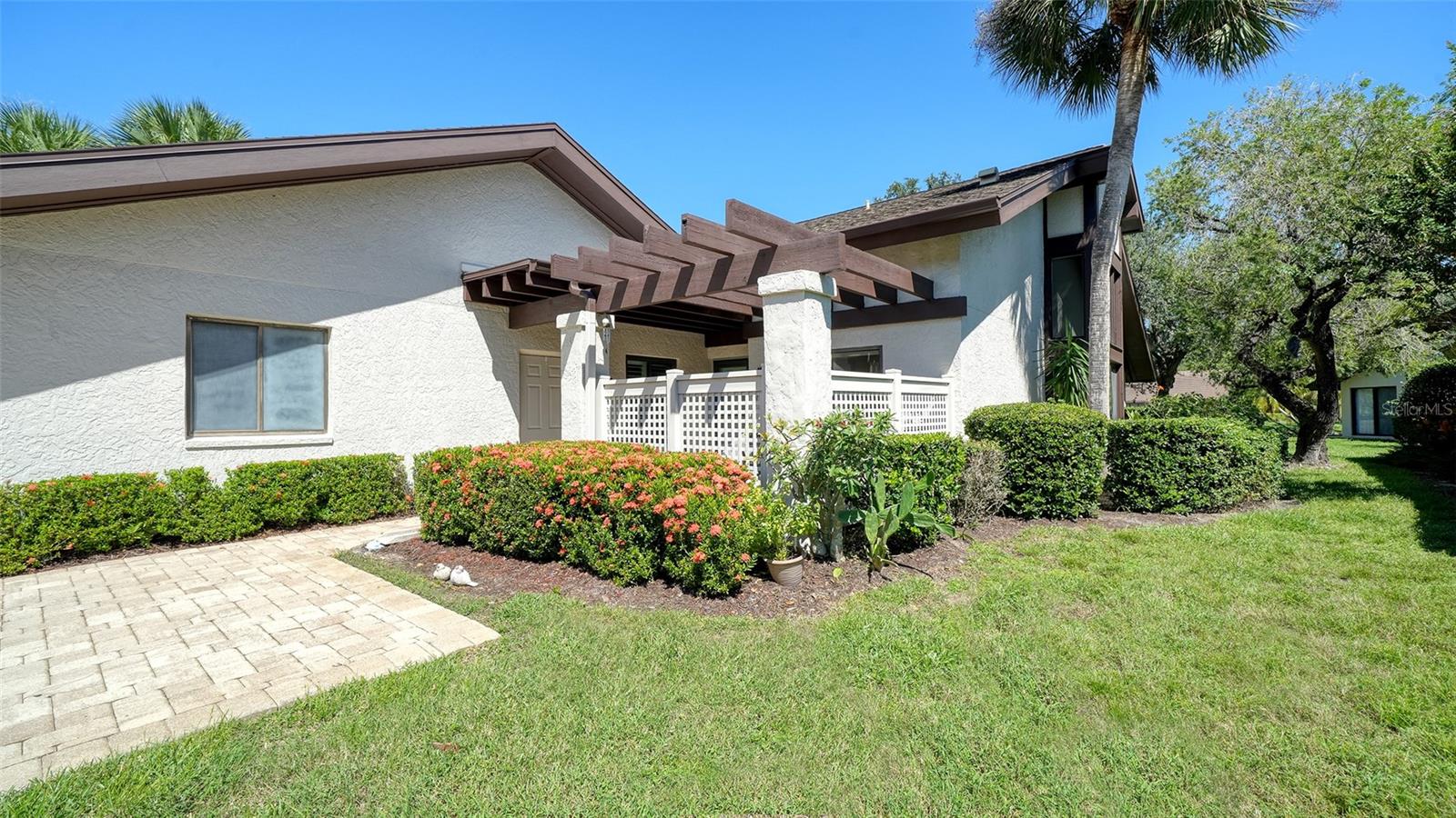 3182 WINDRUSH BOURNE 29, SARASOTA, FL, 34235 2 3182 WINDRUSH BOURNE 29