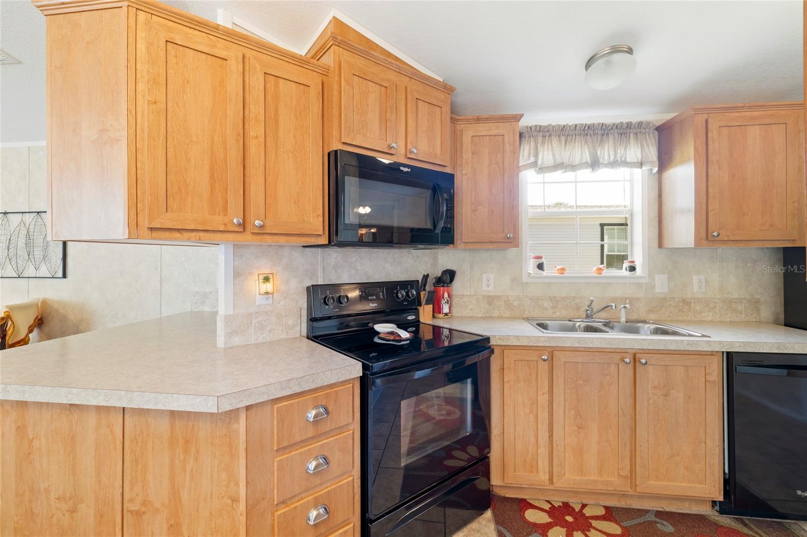 PELICAN HARBOR MOB HOME ESTATES - Residential