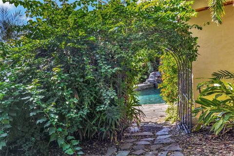 Tiny photo for 1105 Lake Nettie Drive, Eustis, FL 32726 (MLS # G5101075)