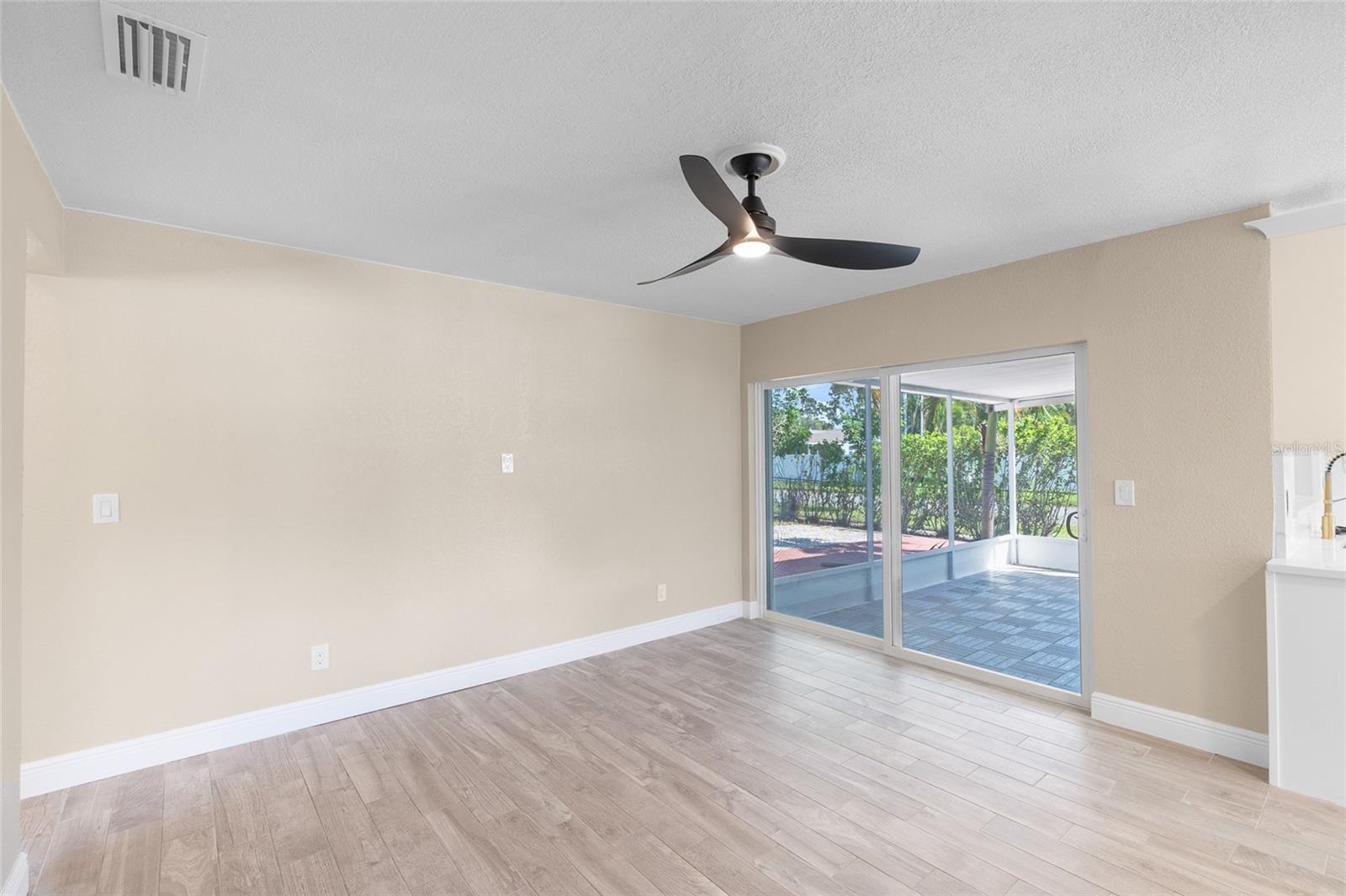 SHORE ACRES DENVER ST REP BAYOU GRANDE SEC - Residential Lease