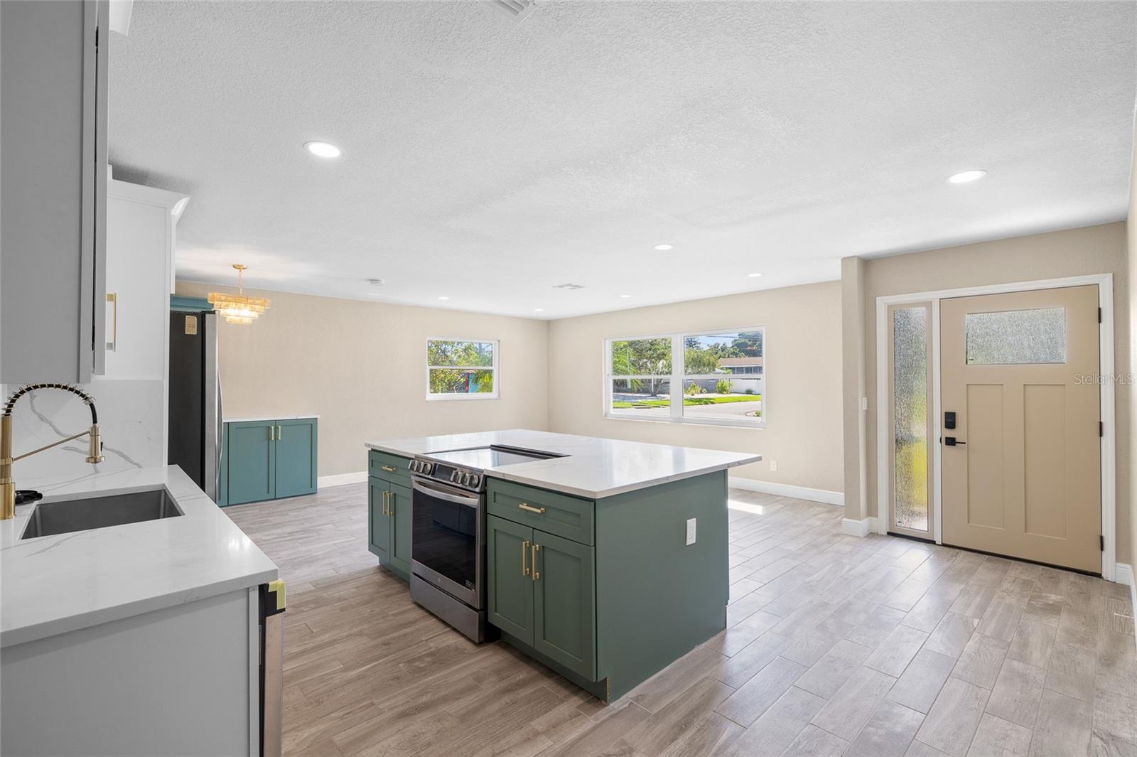 SHORE ACRES DENVER ST REP BAYOU GRANDE SEC - Residential Lease