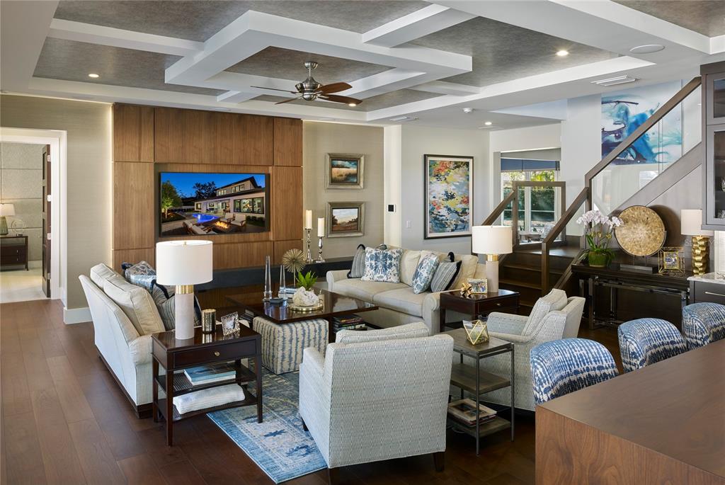 VALENCIA TERRACE - Residential