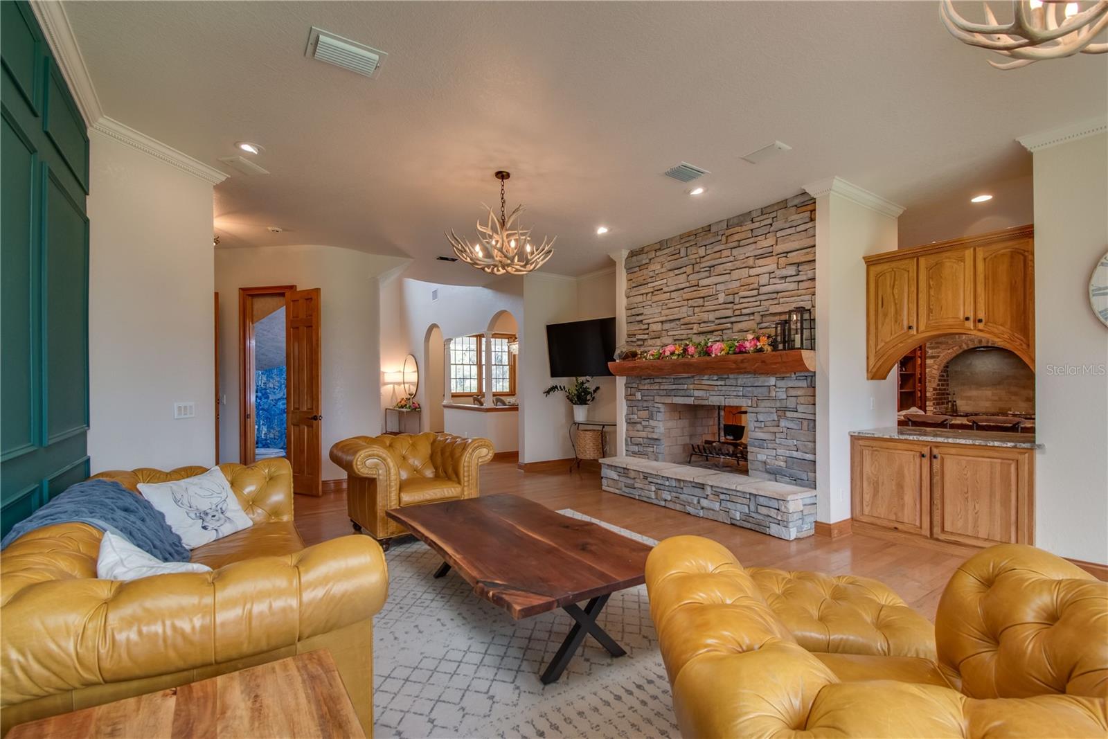 PRIVATE - Residential