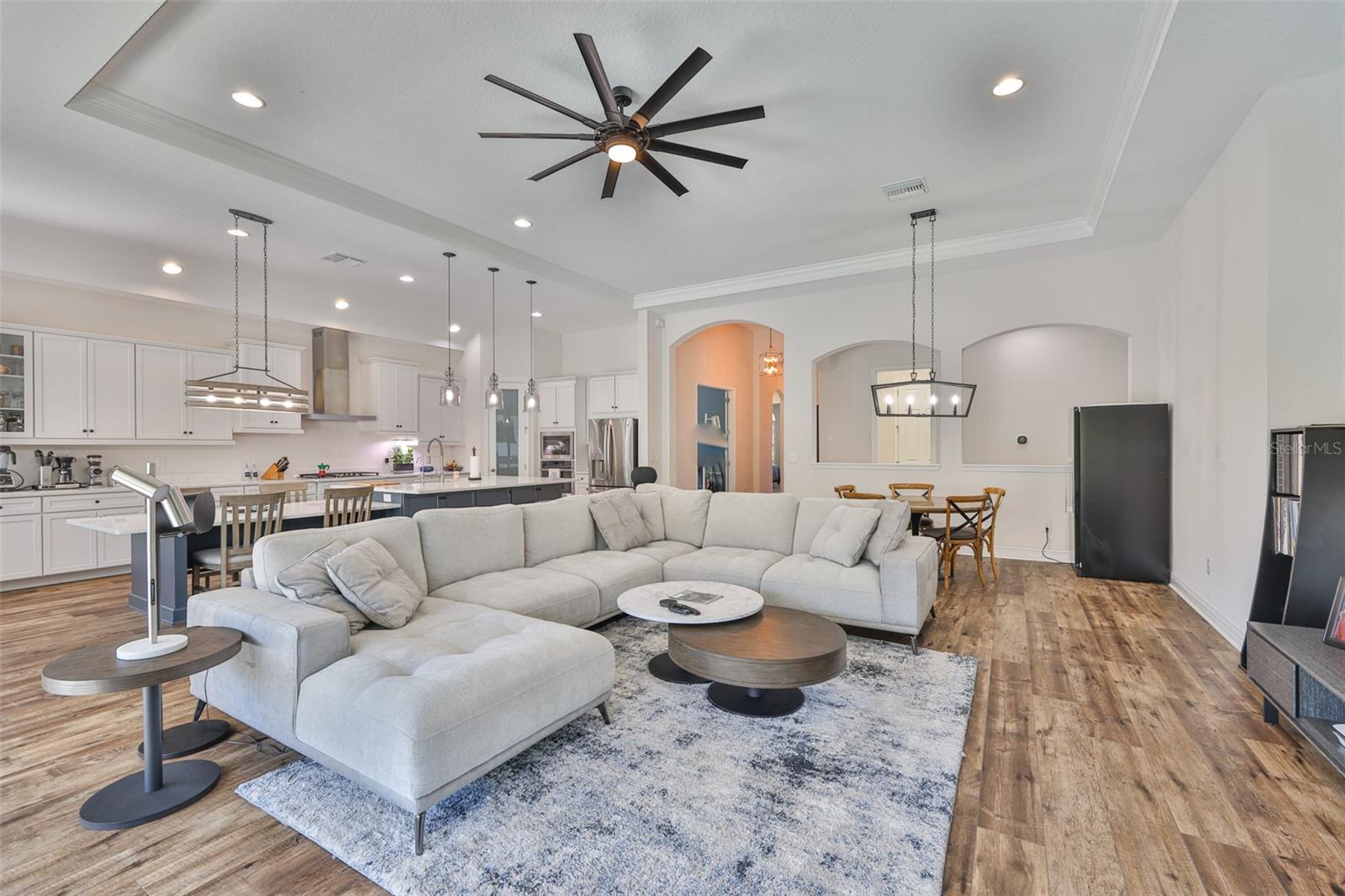 PRISTINE LAKE PRESERVE - Residential