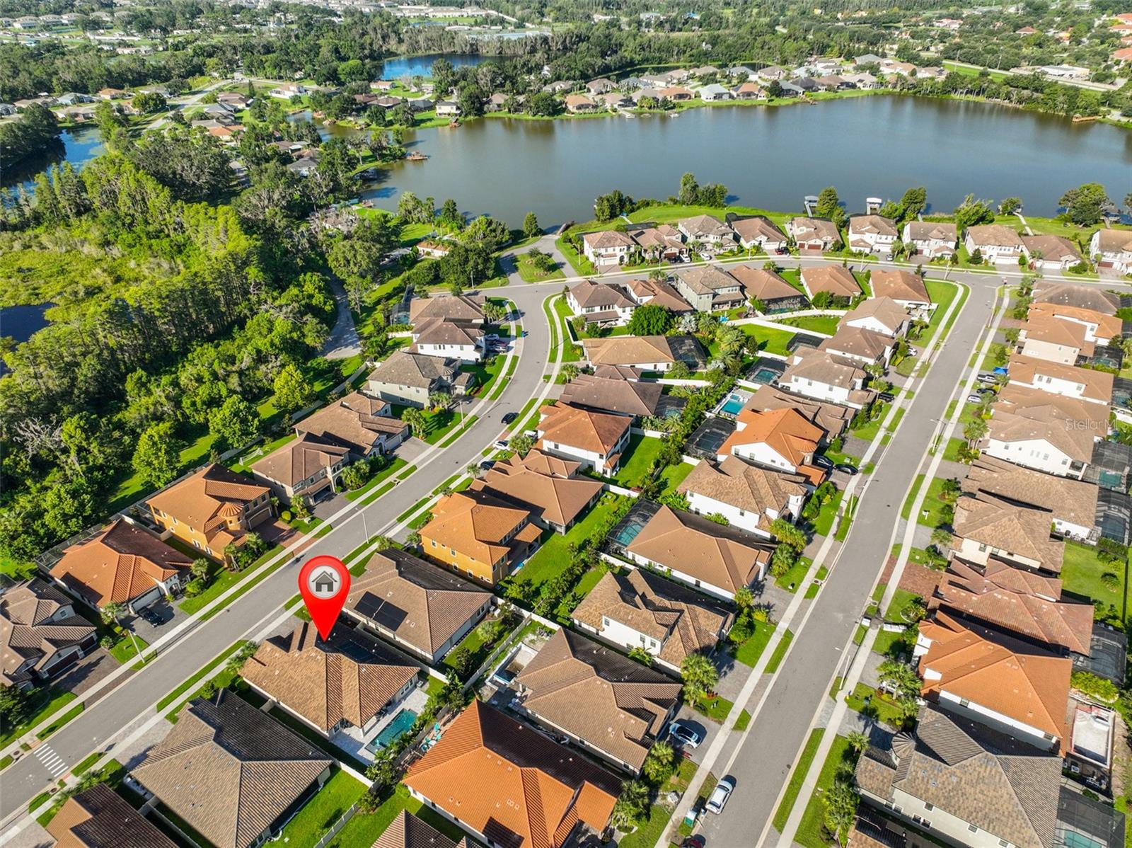 PRISTINE LAKE PRESERVE - Residential