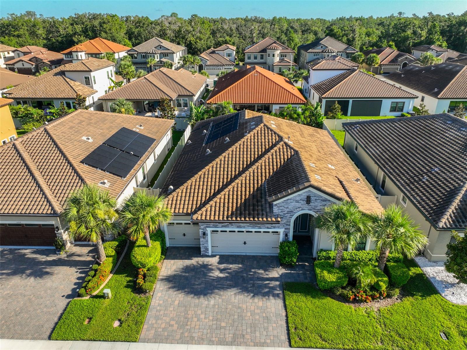 PRISTINE LAKE PRESERVE - Residential