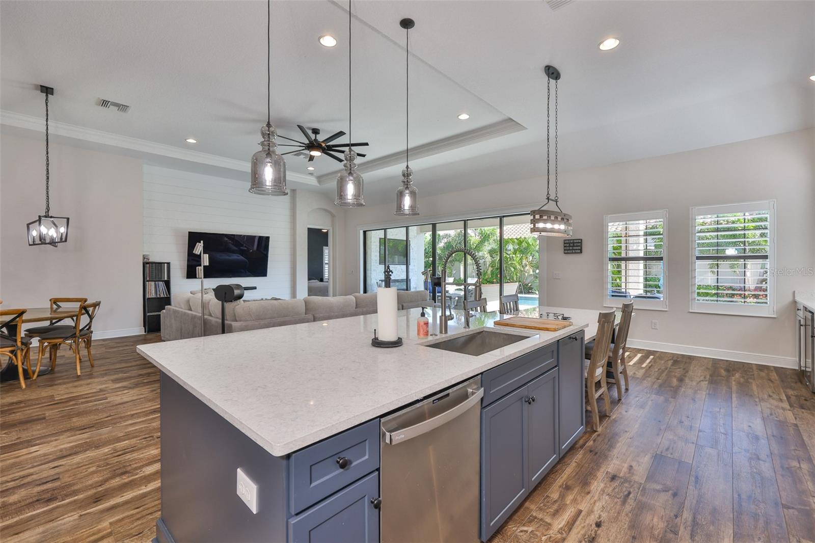 PRISTINE LAKE PRESERVE - Residential