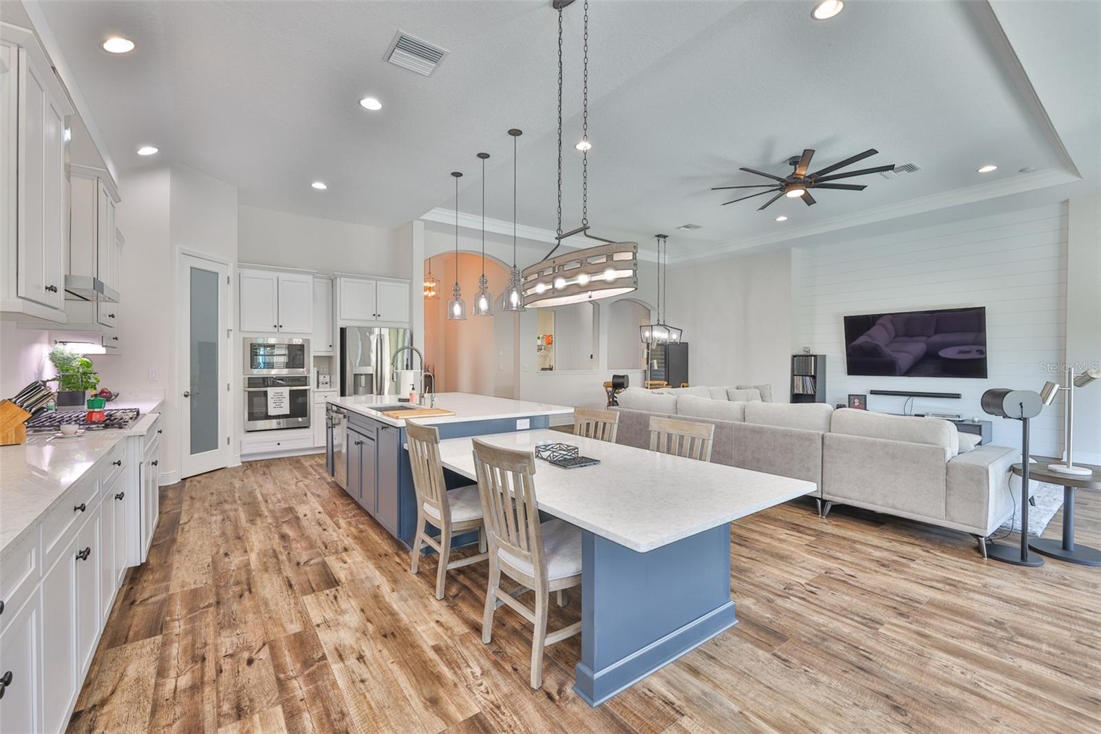 PRISTINE LAKE PRESERVE - Residential