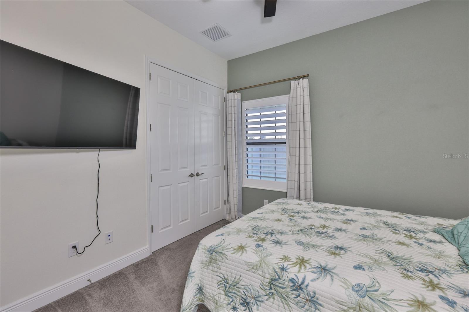 PRISTINE LAKE PRESERVE - Residential