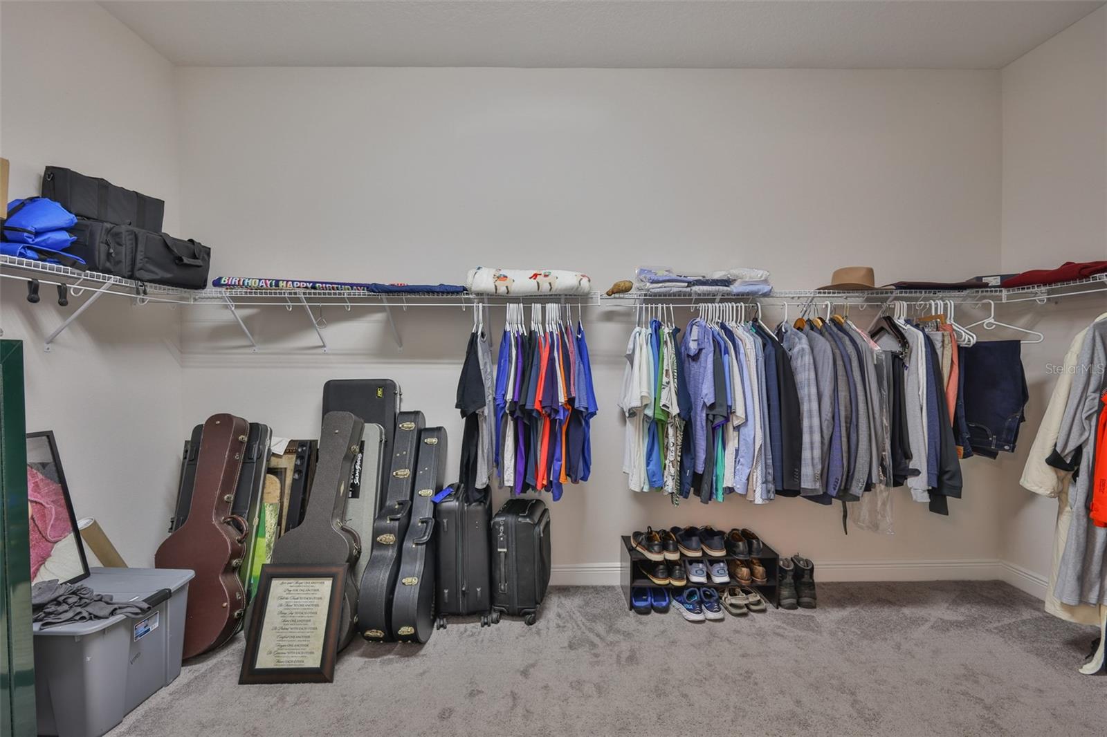 PRISTINE LAKE PRESERVE - Residential