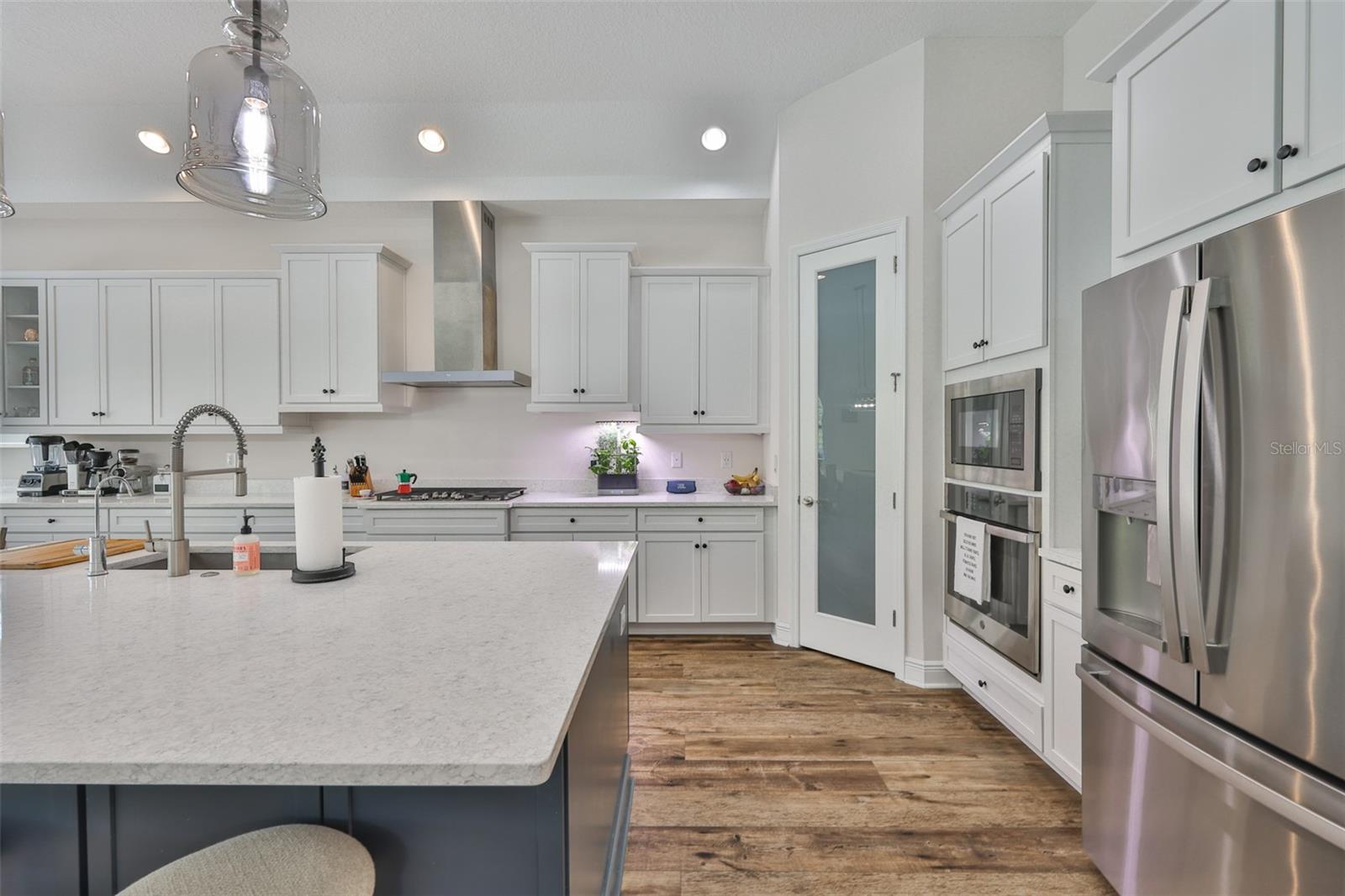 PRISTINE LAKE PRESERVE - Residential