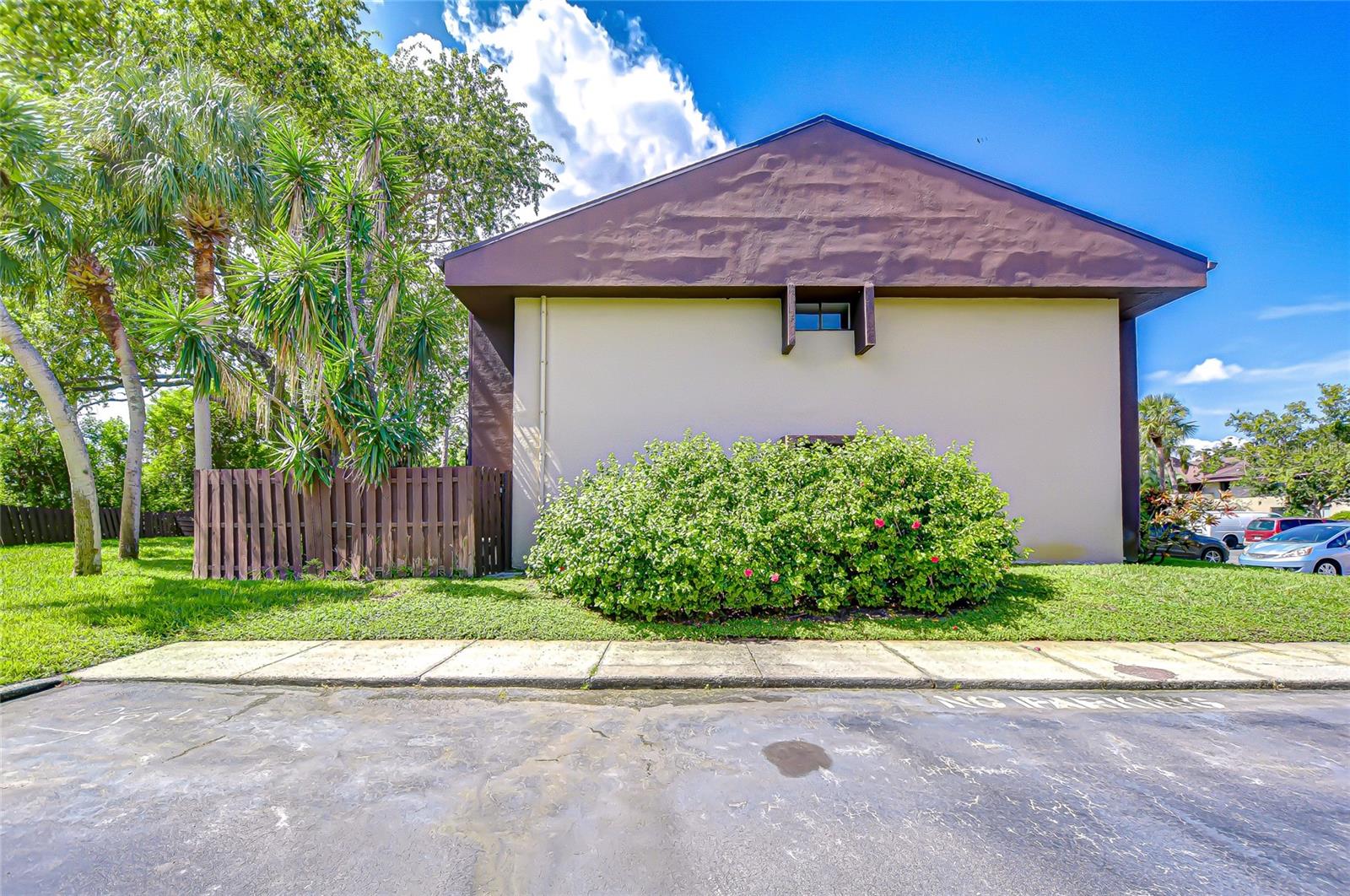 VILLAGE LAKE CONDO - Residential