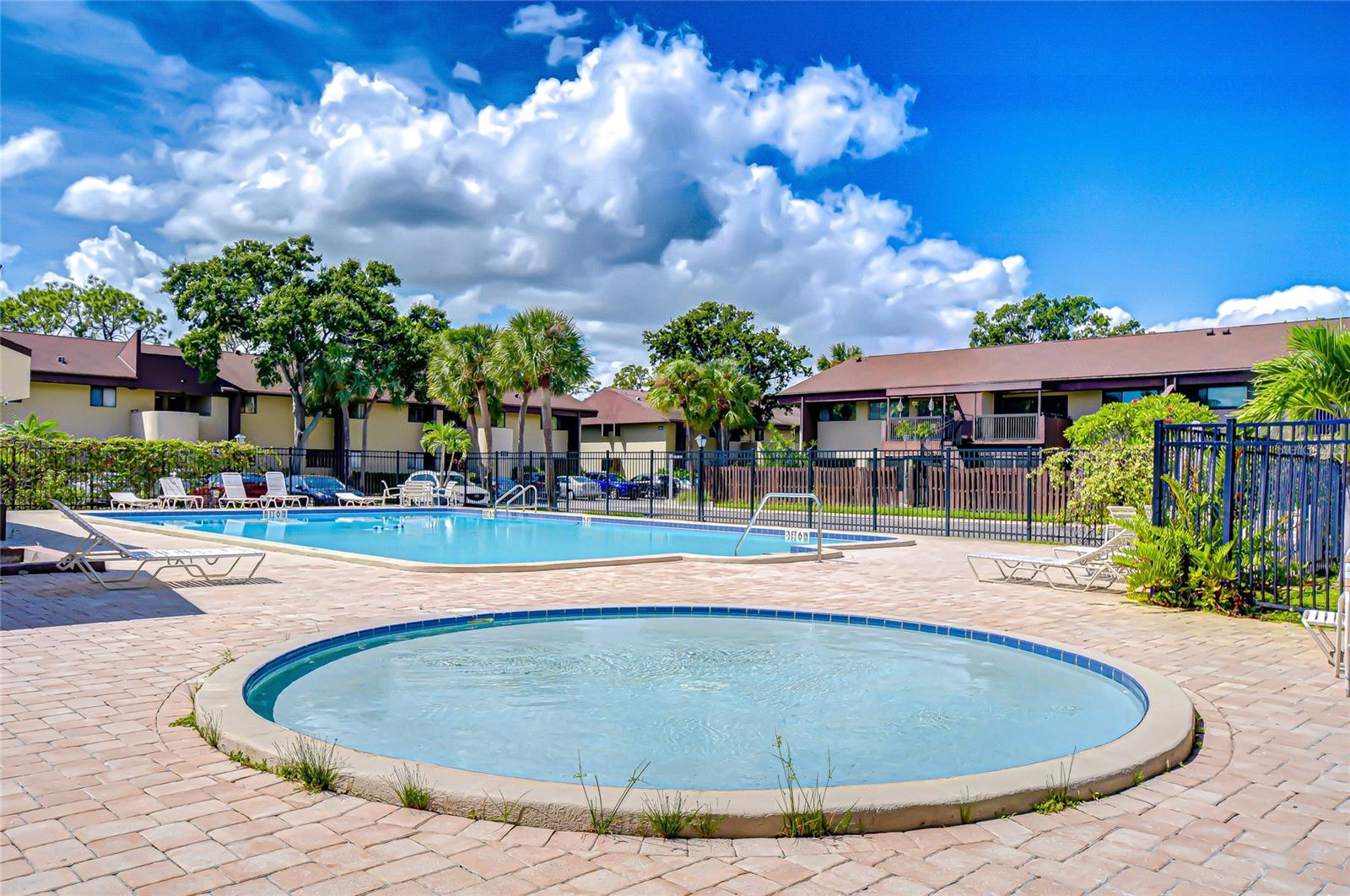 VILLAGE LAKE CONDO - Residential