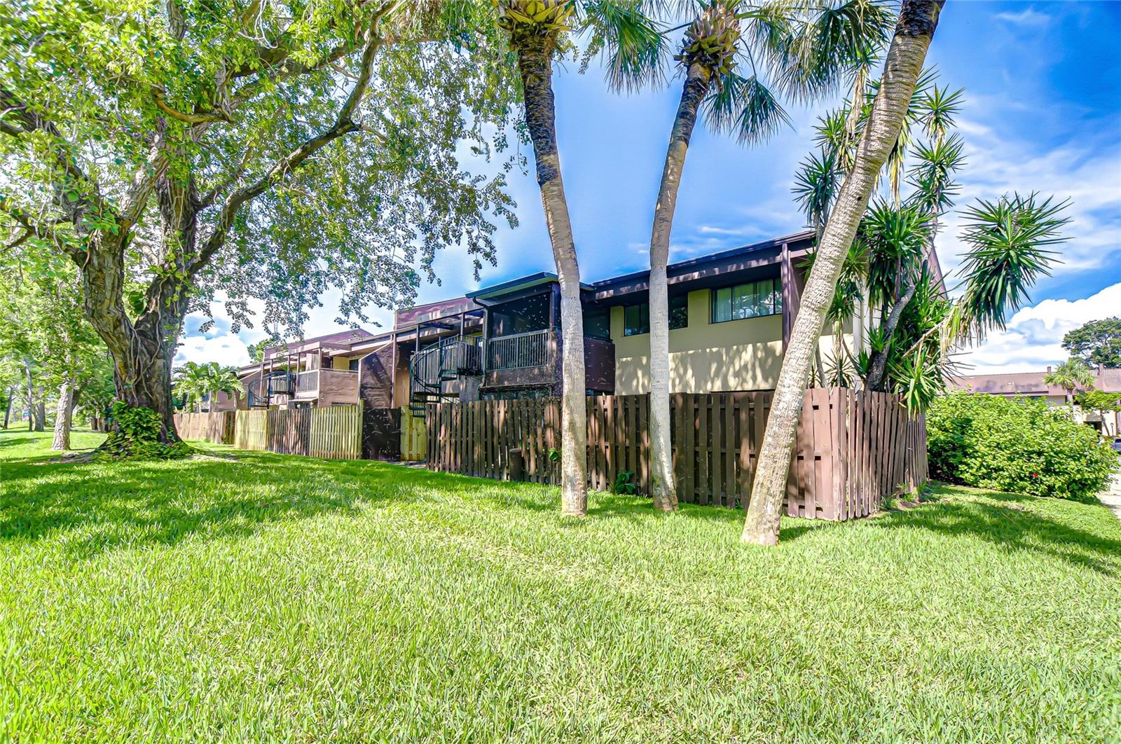 VILLAGE LAKE CONDO - Residential