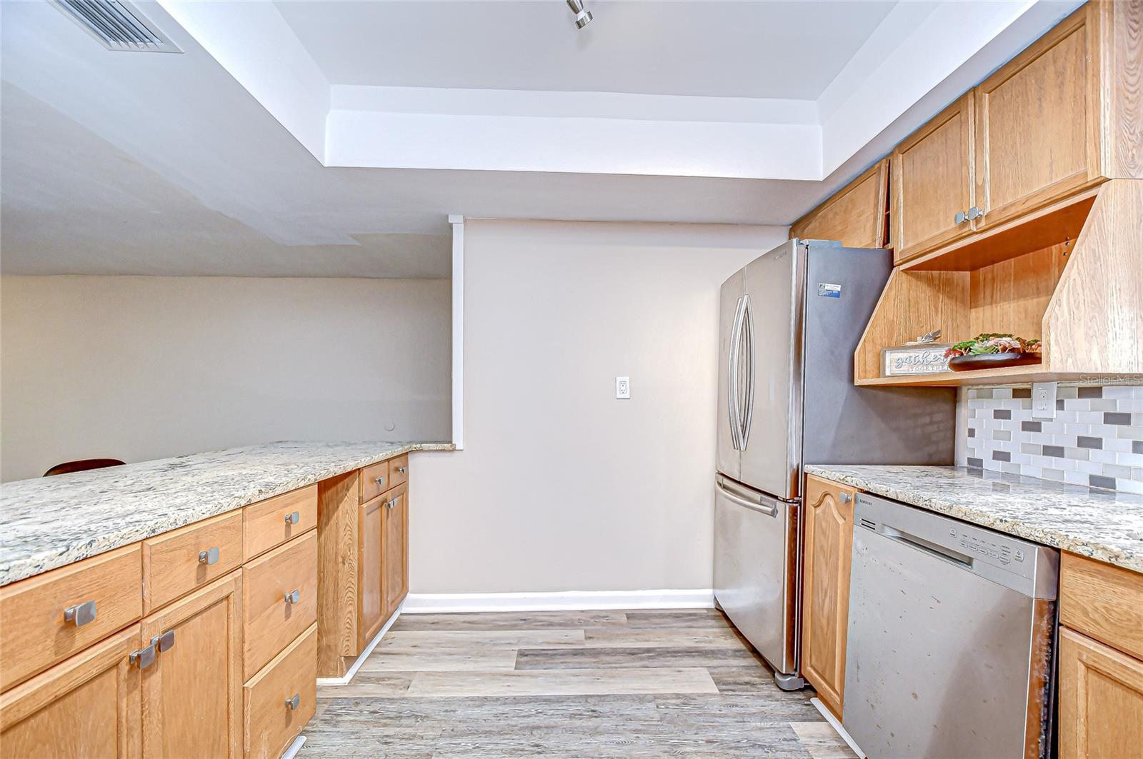 VILLAGE LAKE CONDO - Residential