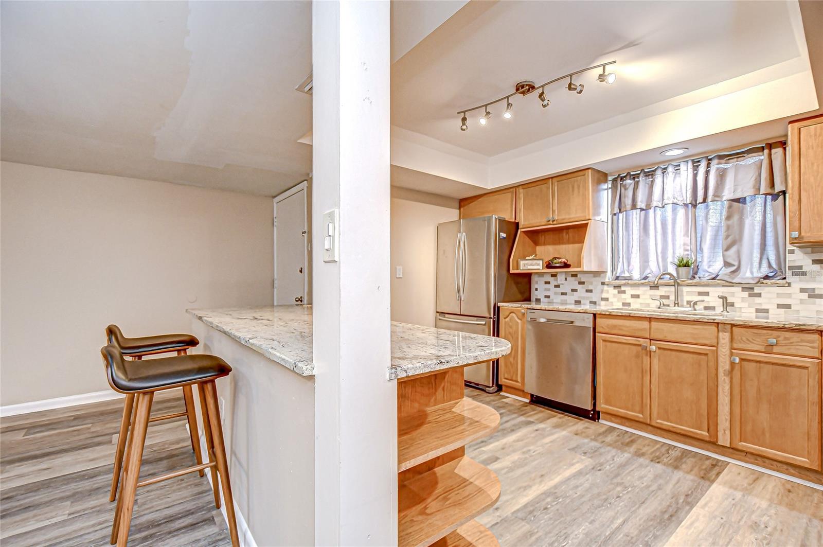 VILLAGE LAKE CONDO - Residential