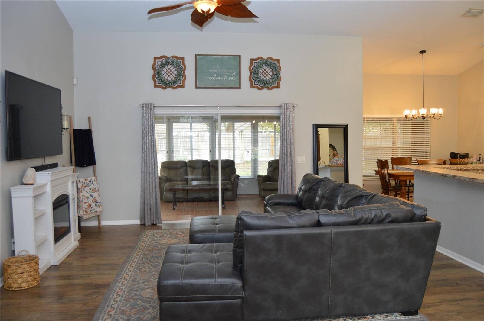 SPRING HILL - Residential