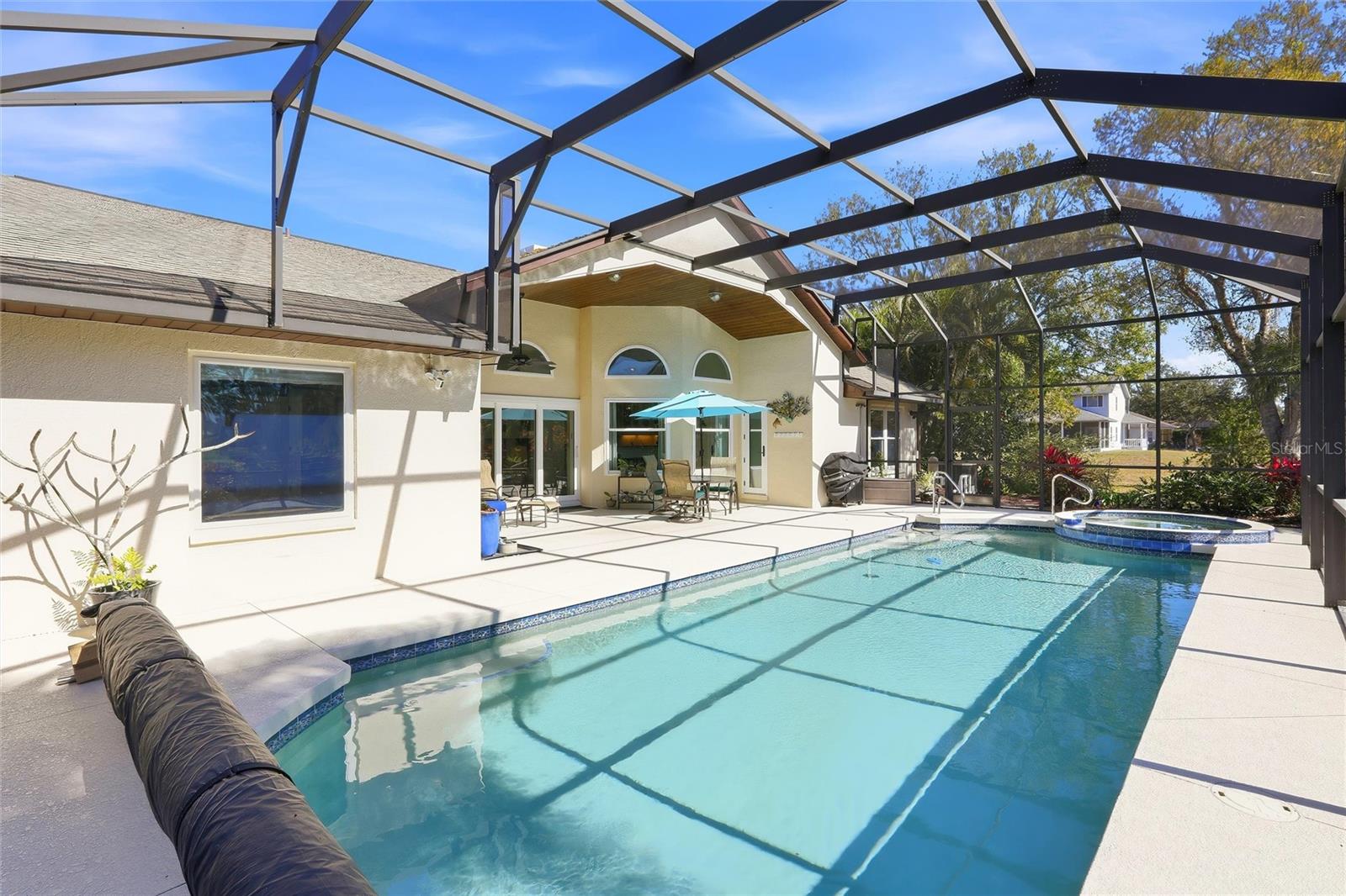 HIDDEN OAKS - Residential