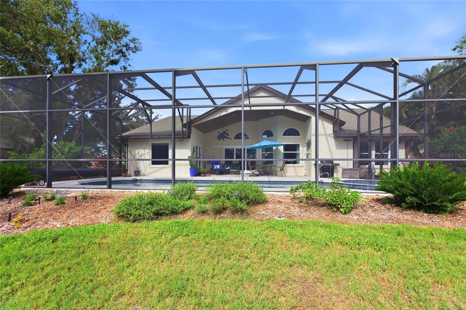 HIDDEN OAKS - Residential